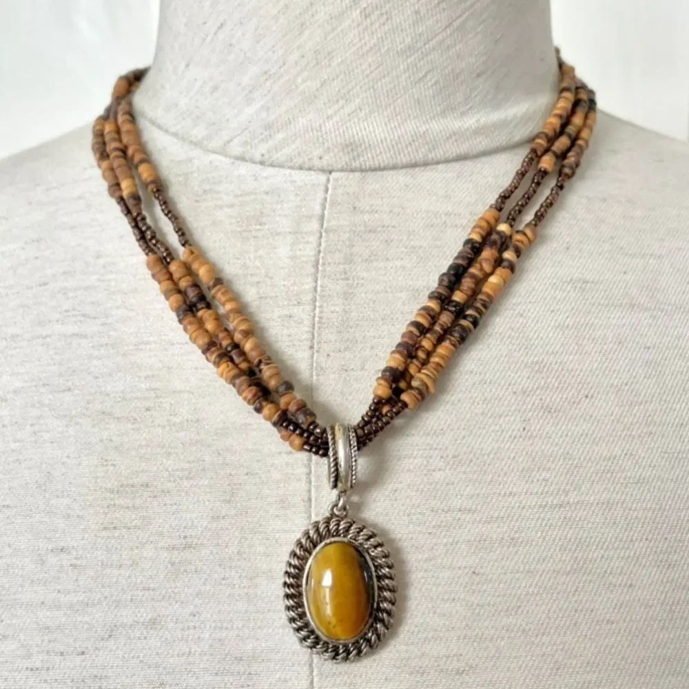 Vintage Avon Tiger eye pendant necklace